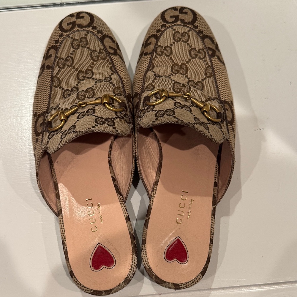 Authentic Gucci Brown GG Canvas Mules with Gold Hardware - Picture 4 of 9